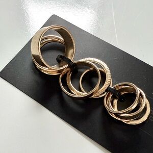 Elegant Gold Tone Ring Set